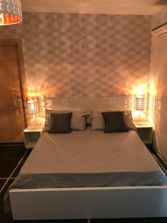 Civico 27 Hotel โกเซนซา ภายนอก รูปภาพ