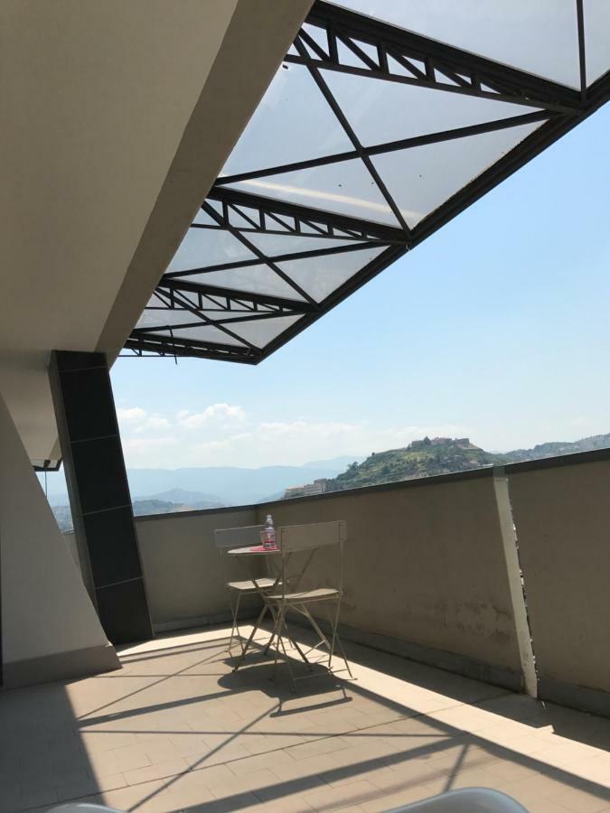 Civico 27 Hotel โกเซนซา ภายนอก รูปภาพ