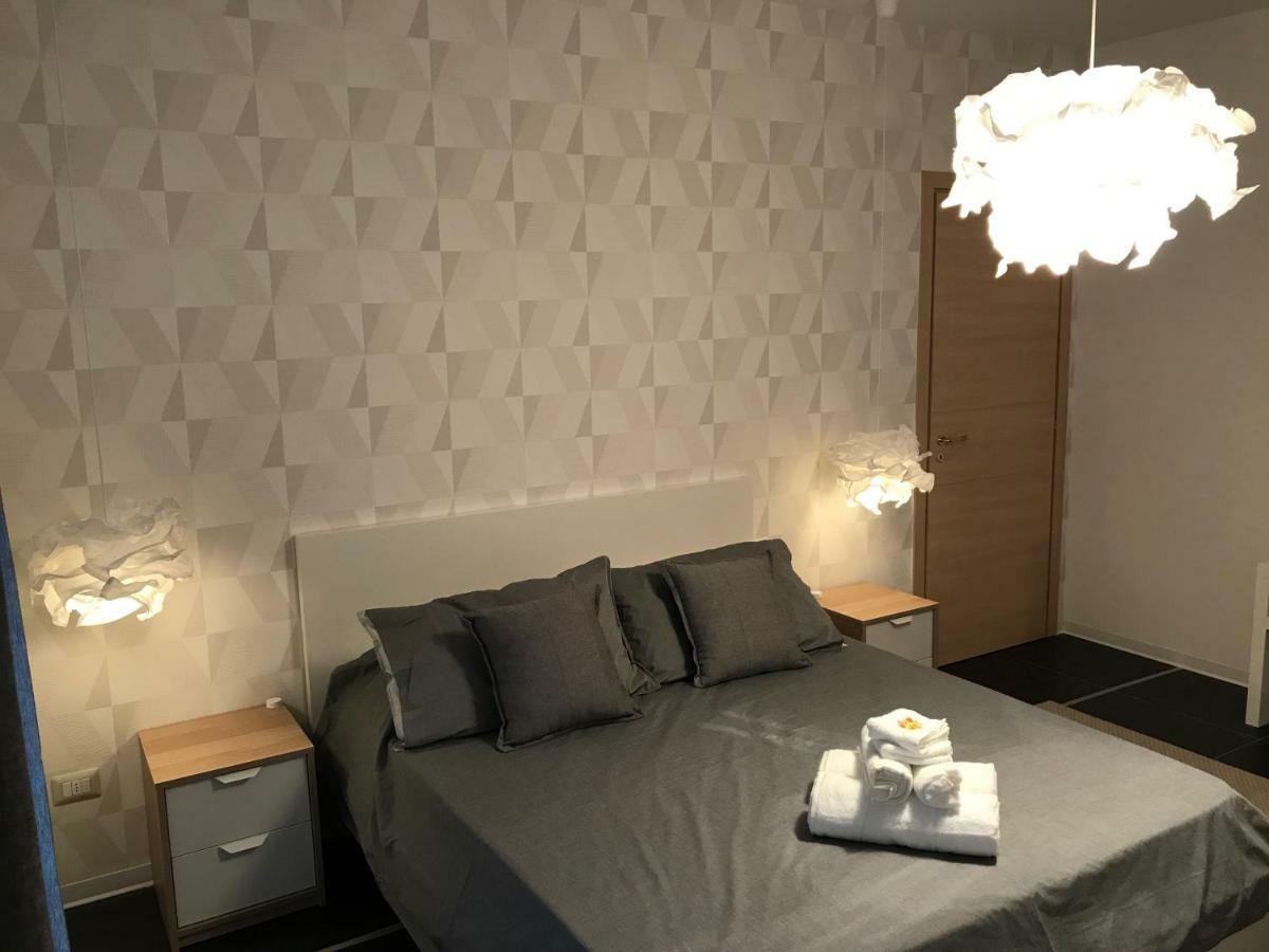 Civico 27 Hotel โกเซนซา ภายนอก รูปภาพ