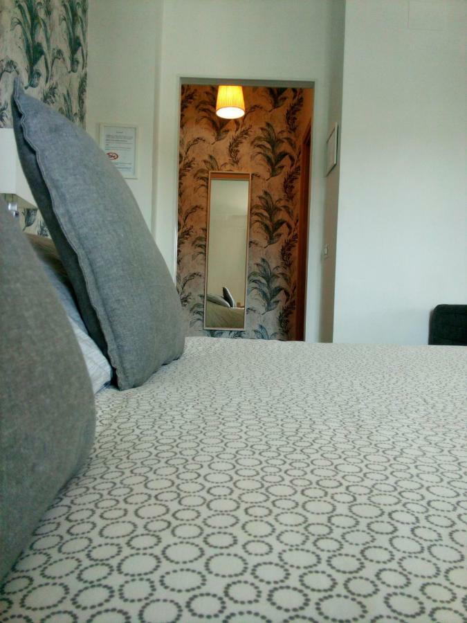 Civico 27 Hotel โกเซนซา ภายนอก รูปภาพ